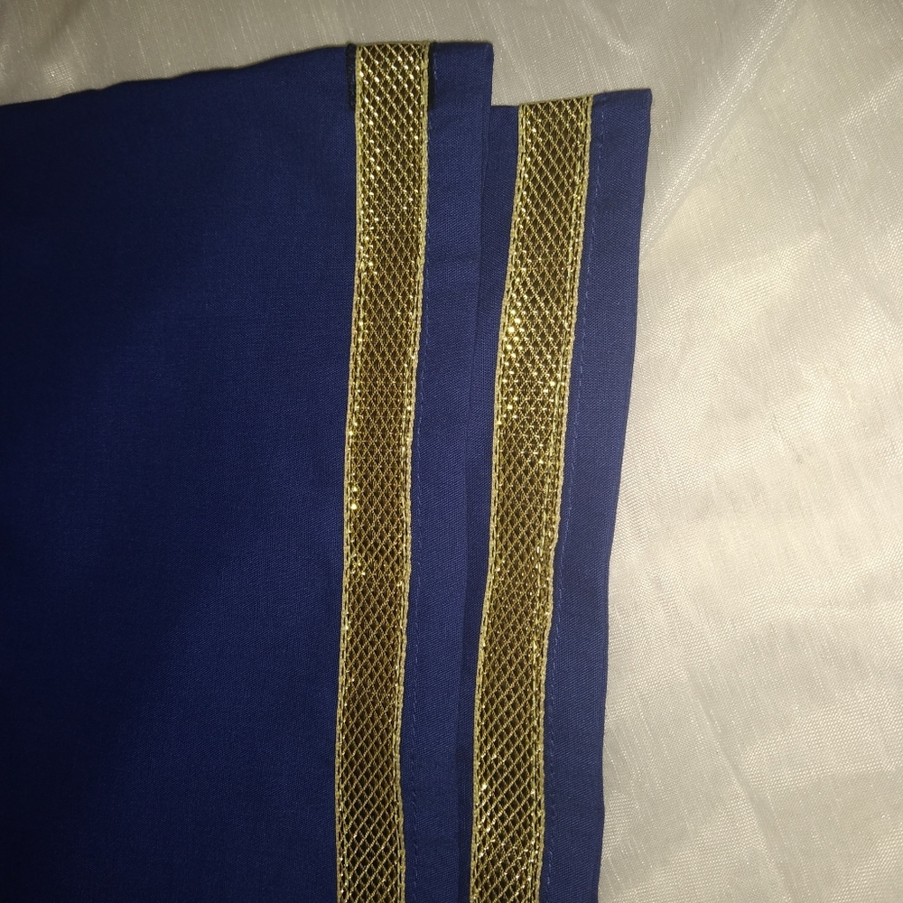 Scrub Uniform - Picture 2 of 3